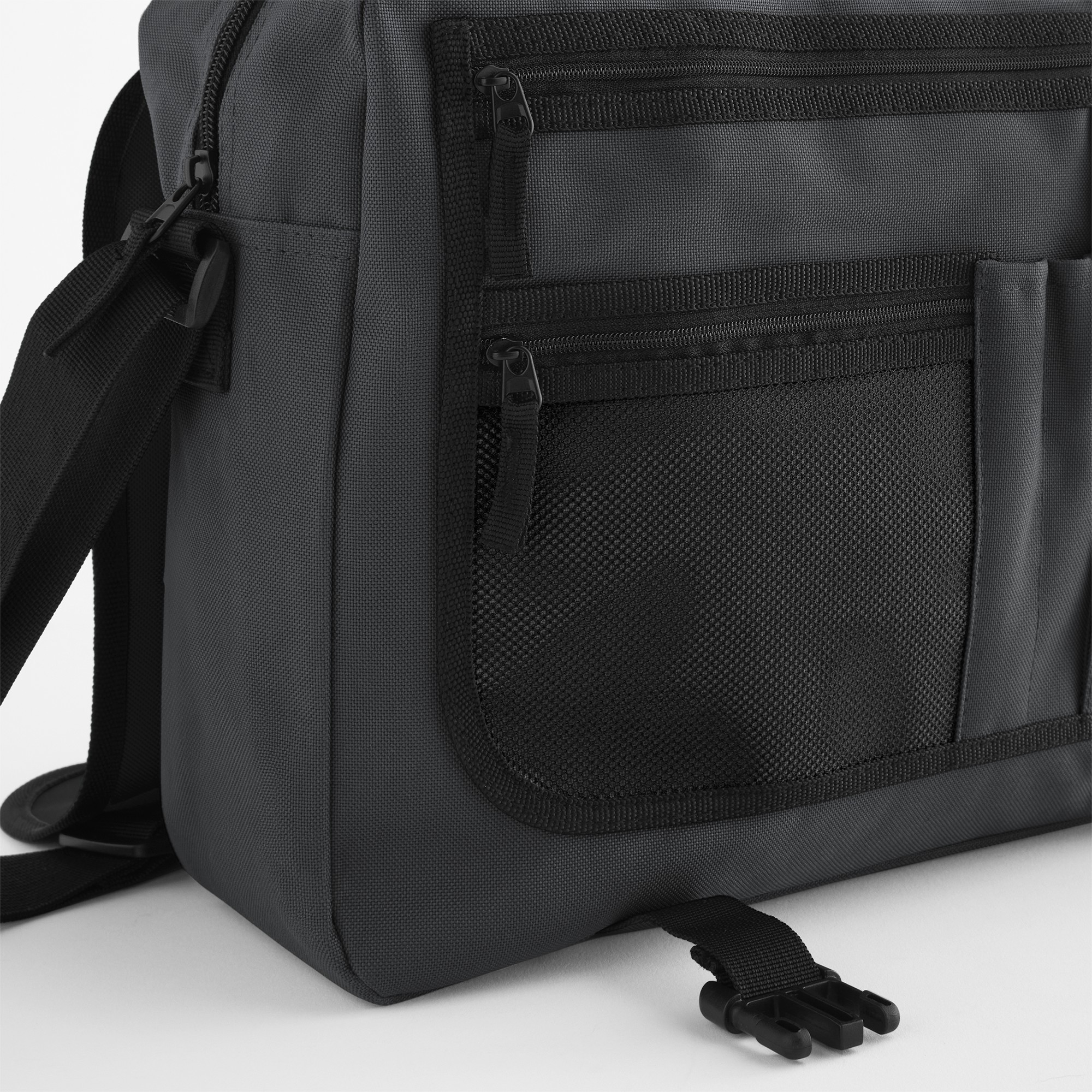 MESSENGER BAG
