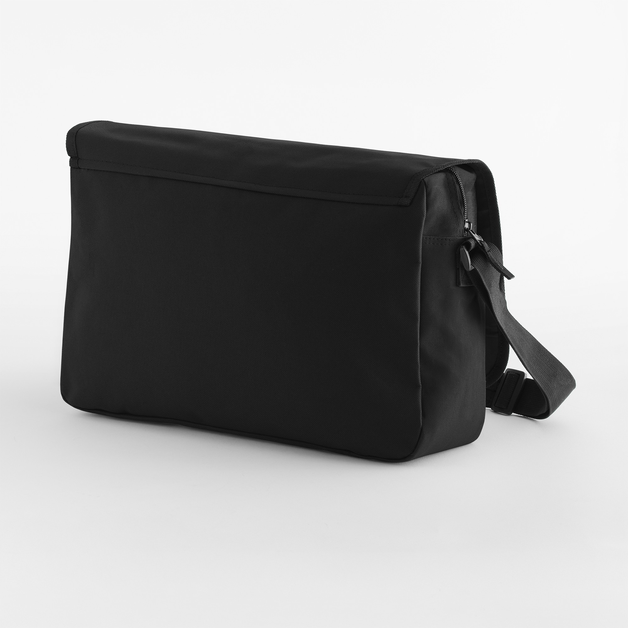 MESSENGER BAG